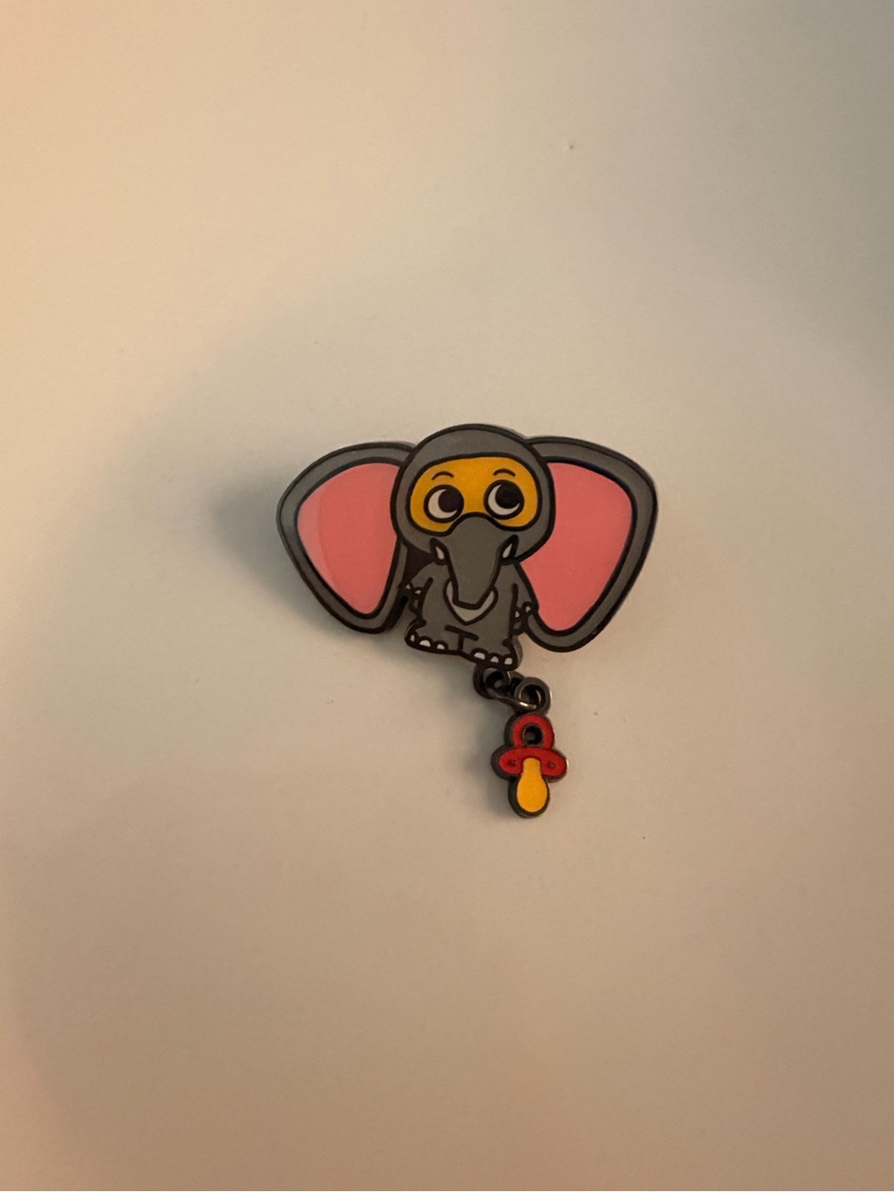 Disney pin featuring the character Finnick from Zootopia